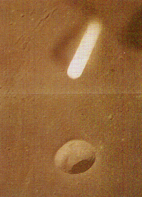 ufo11.jpg (68654 bytes)